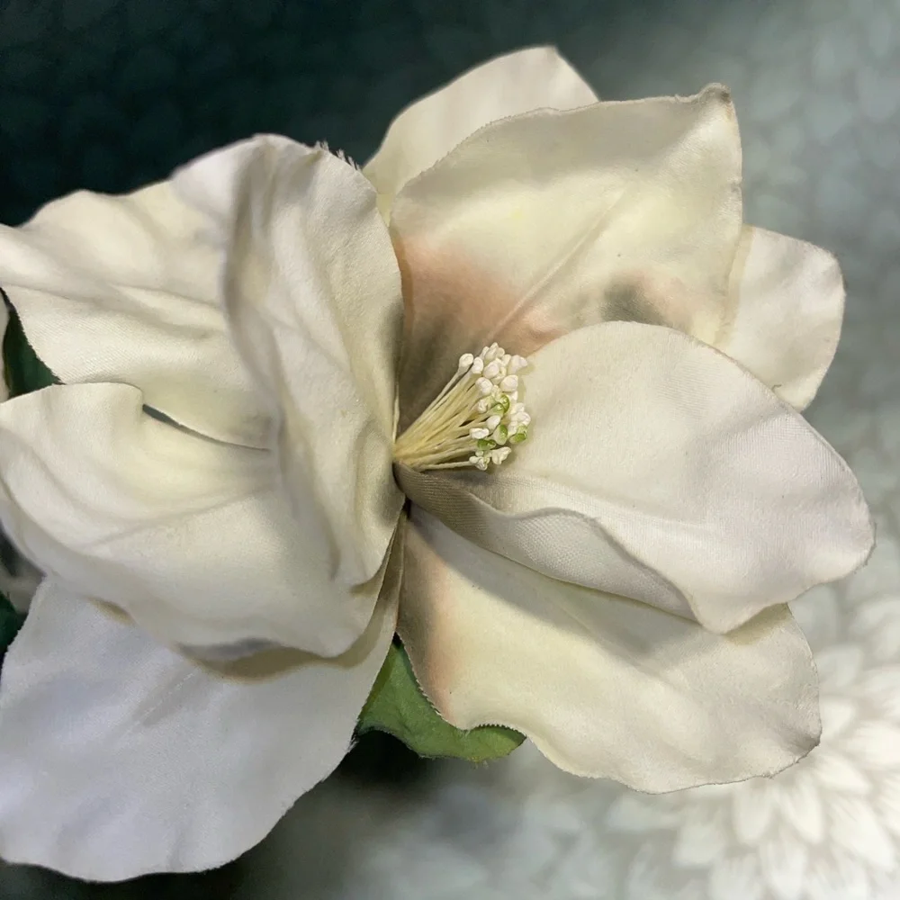 Magnolias 7”, 11 pc lot floral for Wedding Bouquet & Boutonniere artificial